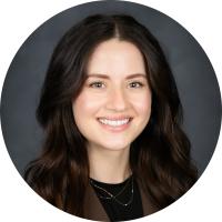 headshot of trainee Lauren Burnett