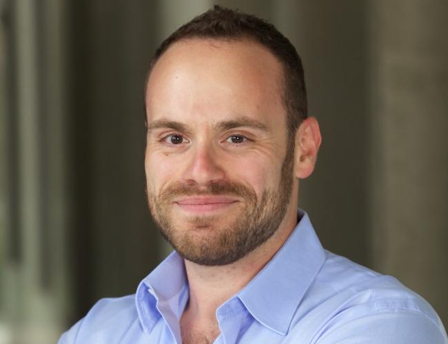 Headshot of Dr. Robert Signer