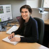 Hillary Coller Headshot