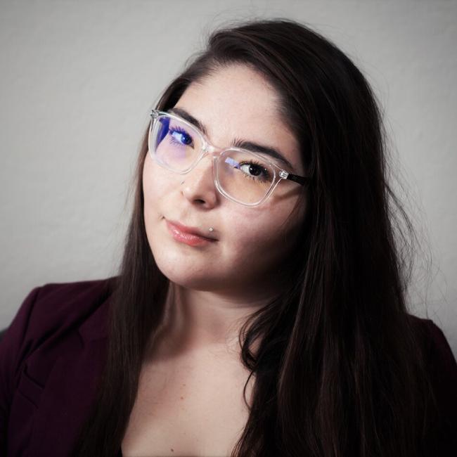 Nava, Aileen headshot.