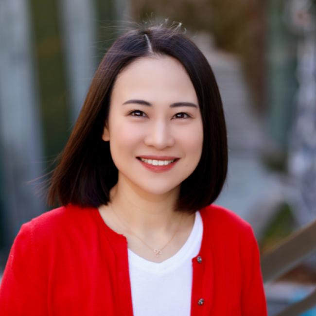 UCLA researcher Mingxia Gu smiles for a headshot.