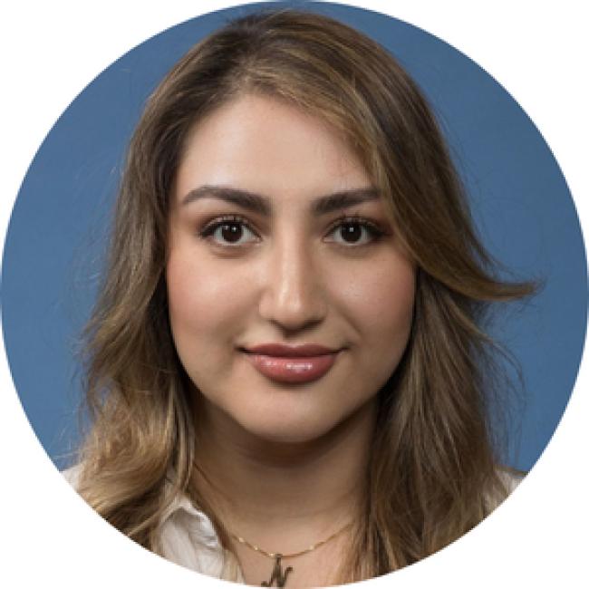 Headshot of Trainee Nilou Mansooralavi