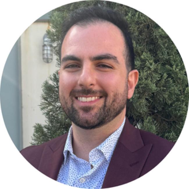 Headshot of Vahan Martirosian